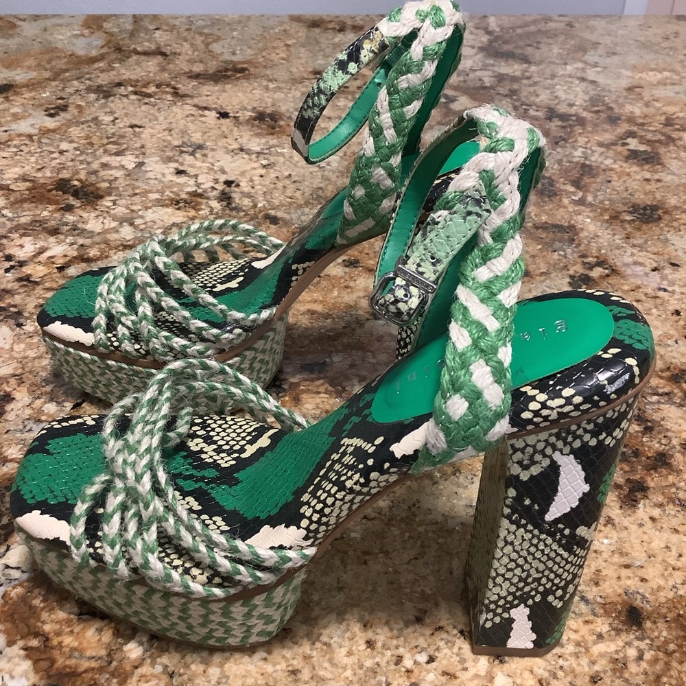GIANNI BINI Shanika Square Toe Green & Black Snakeskin Style Platforms Size 7